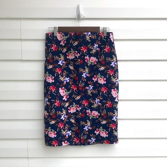 Philosophy Dresses & Skirts - 3 / $15 Philosophy floral pencil skirt
